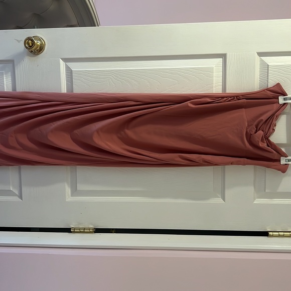 Club L London Evita Maternity Dress - Picture 6 of 9